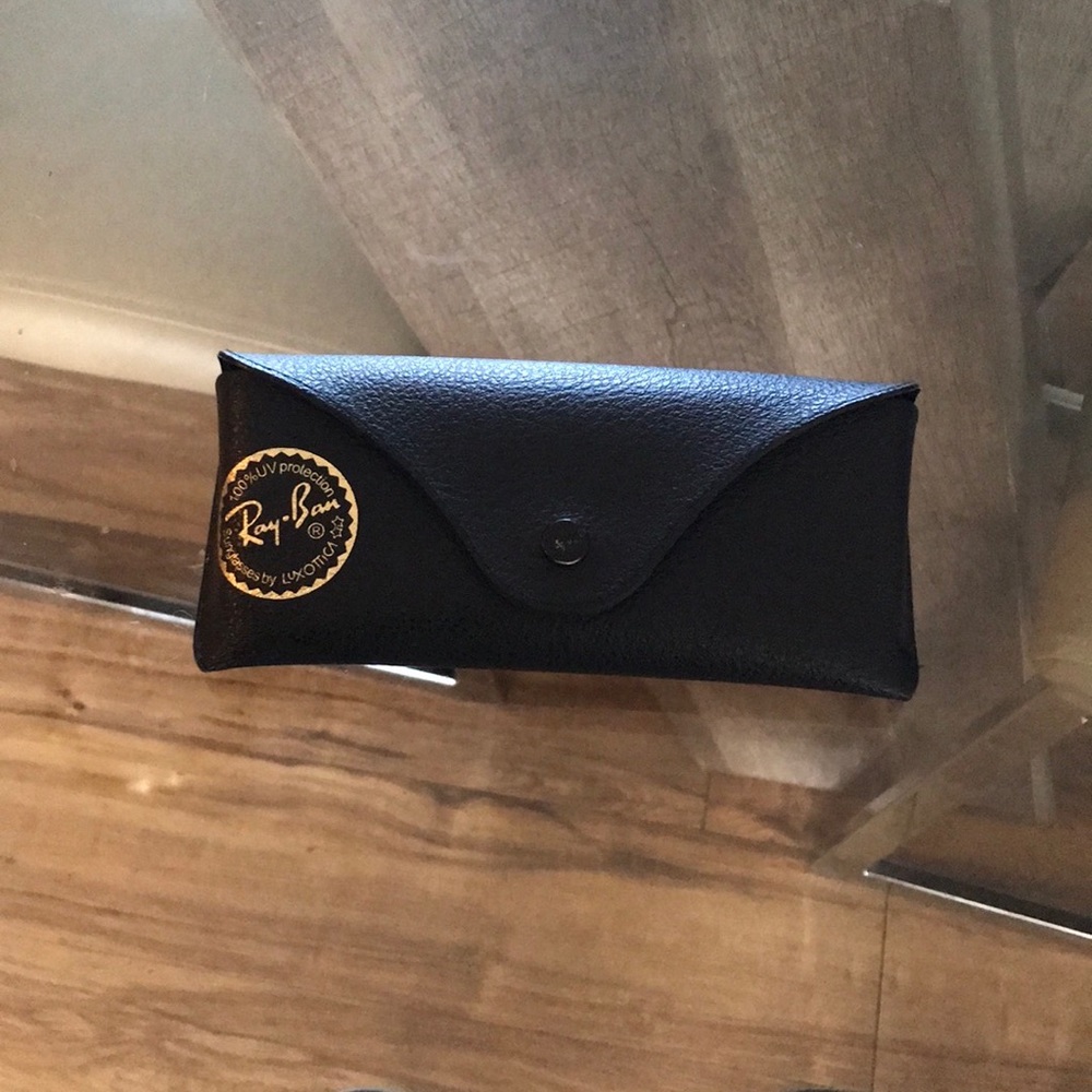 Ray-Ban